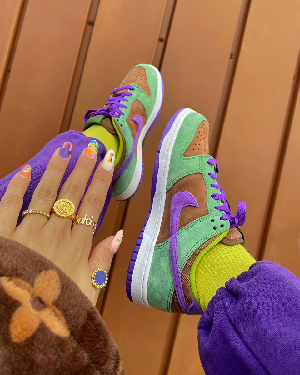 Colorful store nike dunks